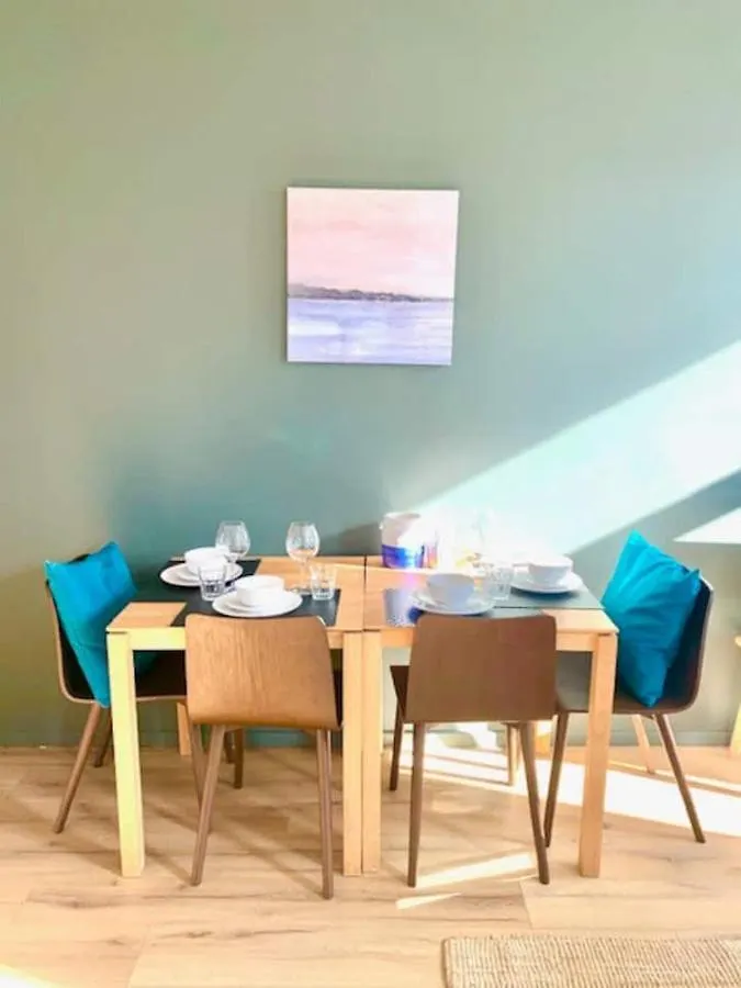 Cozy Apartment In Antwerpen Centraal 0*, Antwerp