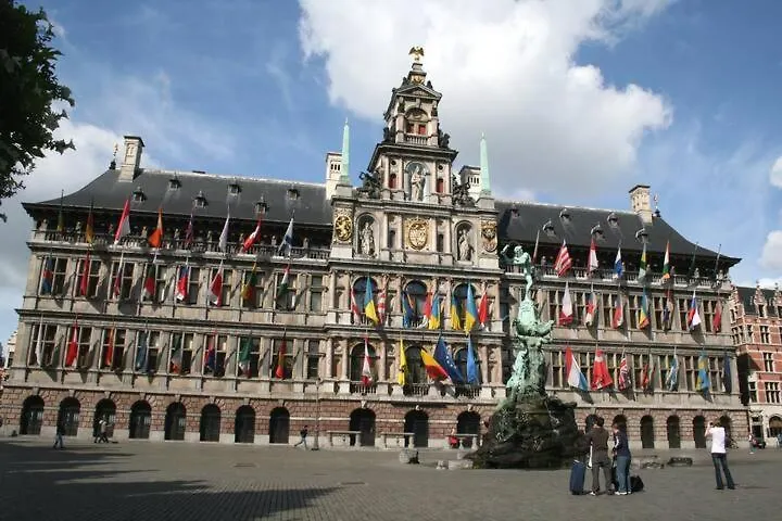 Cozy Apartment In Antwerpen Centraal Antwerpia